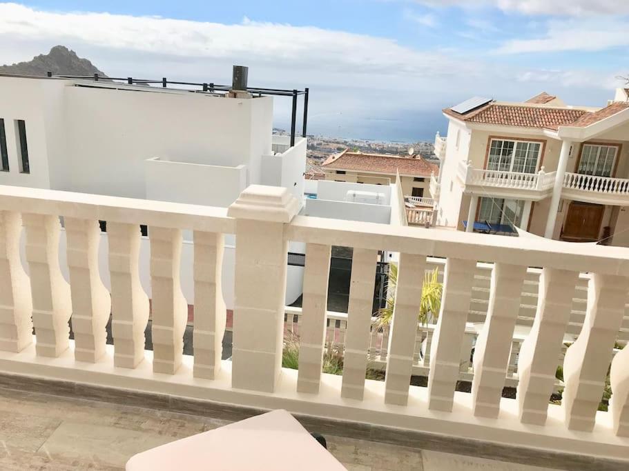 Villa Vista Bella Costa Adeje In Ruhiger Villengegend Mit Meerblick 외부 사진