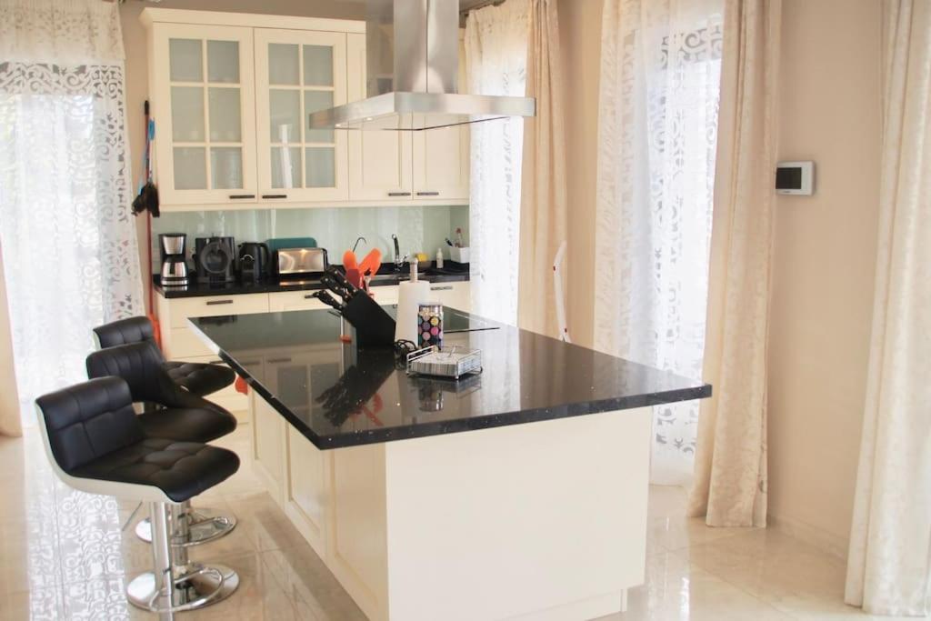 Villa Vista Bella Costa Adeje In Ruhiger Villengegend Mit Meerblick 외부 사진