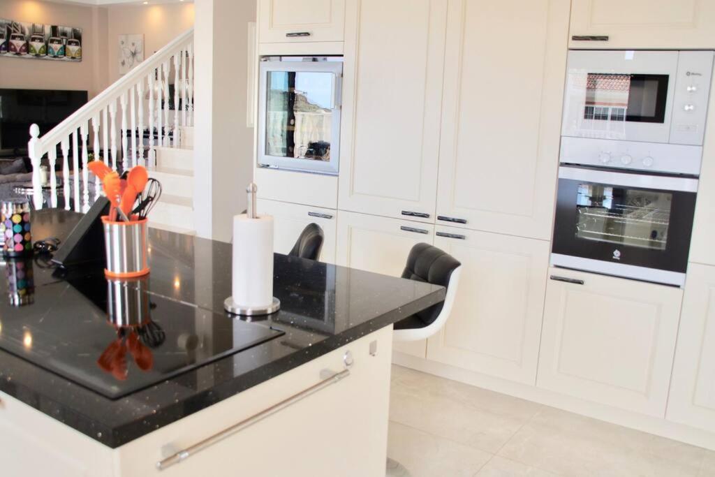 Villa Vista Bella Costa Adeje In Ruhiger Villengegend Mit Meerblick 외부 사진